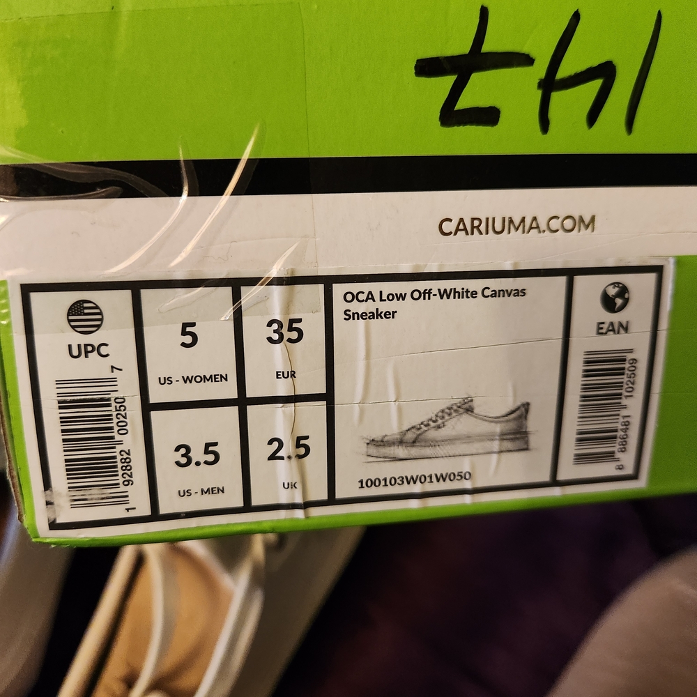 Cariuma Women's White Sneakers Size 5 - Picture 5 of 5